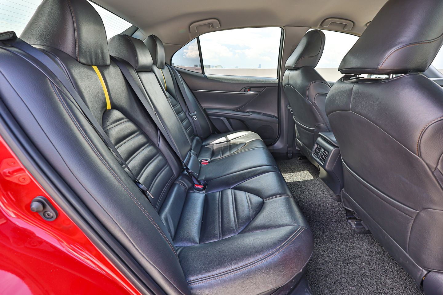 toyota-camry-hybrid-25a-ascent-car-choice-singapore