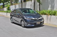 honda-shuttle-hybrid-15a-car-choice-singapore