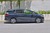 honda-shuttle-hybrid-15a-car-choice-singapore