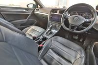 volkswagen-golf-14a-tsi-comfortline-car-choice-singapore