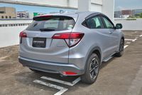 honda-vezel-hybrid-15a-car-choice-singapore