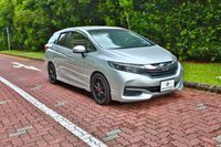 honda-shuttle-hybrid-15a-car-choice-singapore