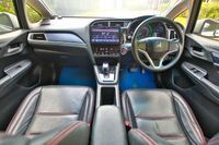 honda-shuttle-hybrid-15a-car-choice-singapore