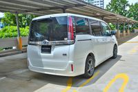 toyota-noah-hybrid-18a-x-car-choice-singapore