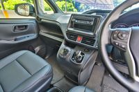 toyota-noah-hybrid-18a-x-car-choice-singapore