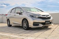 honda-shuttle-hybrid-15a-car-choice-singapore
