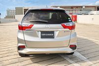 honda-shuttle-hybrid-15a-car-choice-singapore