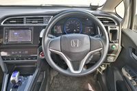 honda-shuttle-hybrid-15a-car-choice-singapore