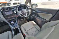 honda-shuttle-hybrid-15a-car-choice-singapore
