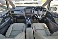 honda-shuttle-hybrid-15a-car-choice-singapore