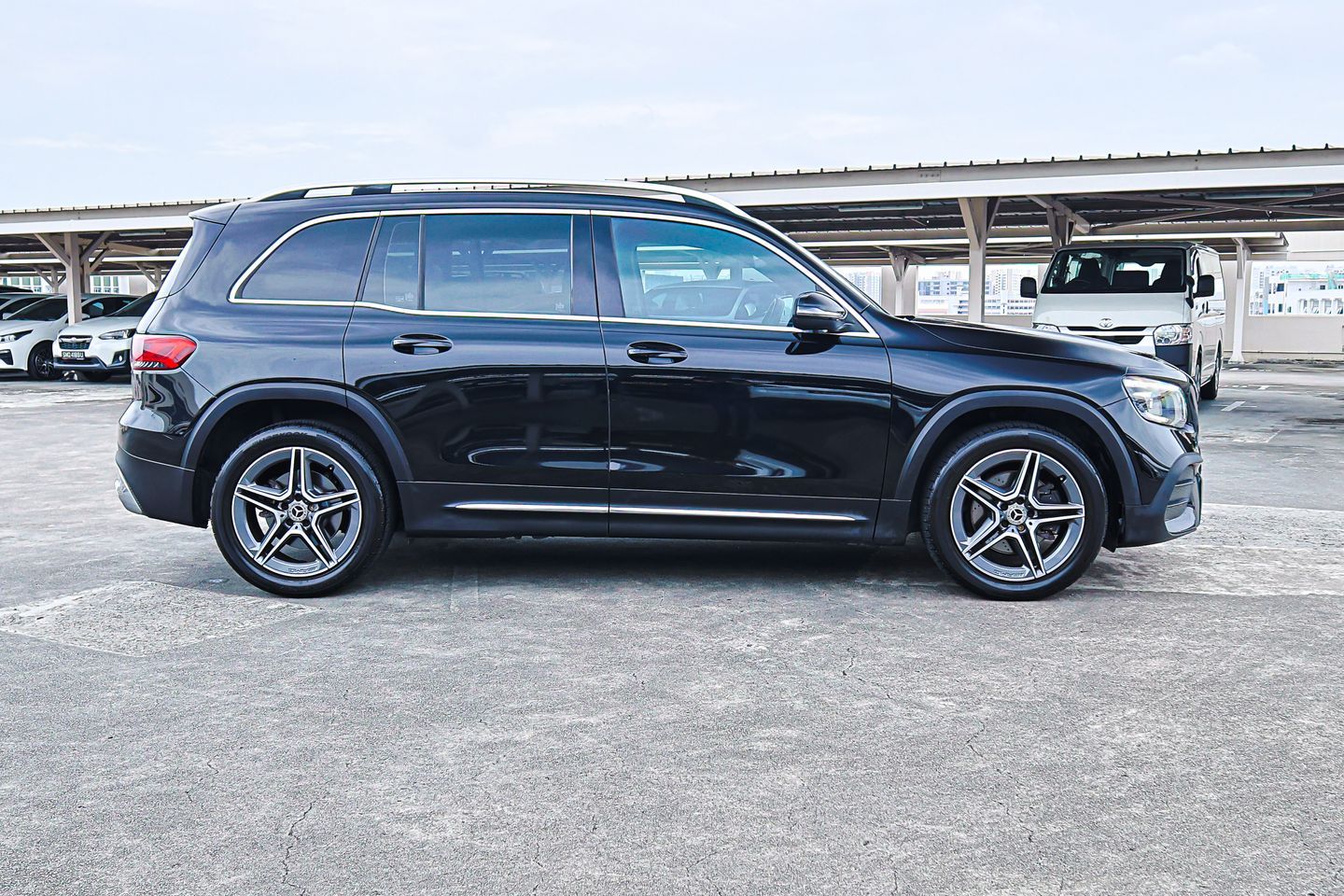 mercedes-benz-glb-class-glb200-amg-line-7-seater-car-choice-singapore
