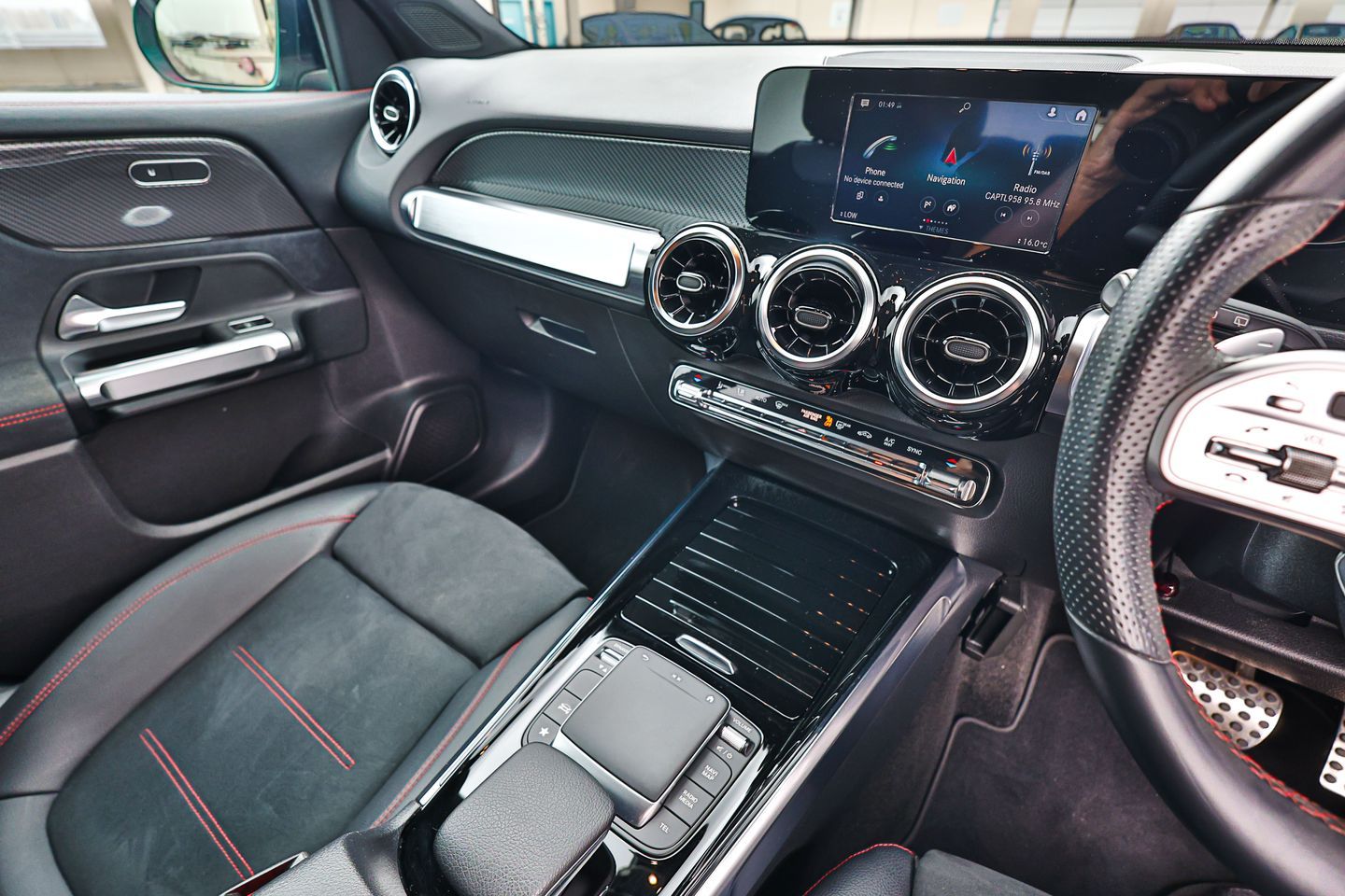 mercedes-benz-glb-class-glb200-amg-line-7-seater-car-choice-singapore