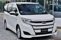 toyota-noah-hybrid-18-x-car-choice-singapore