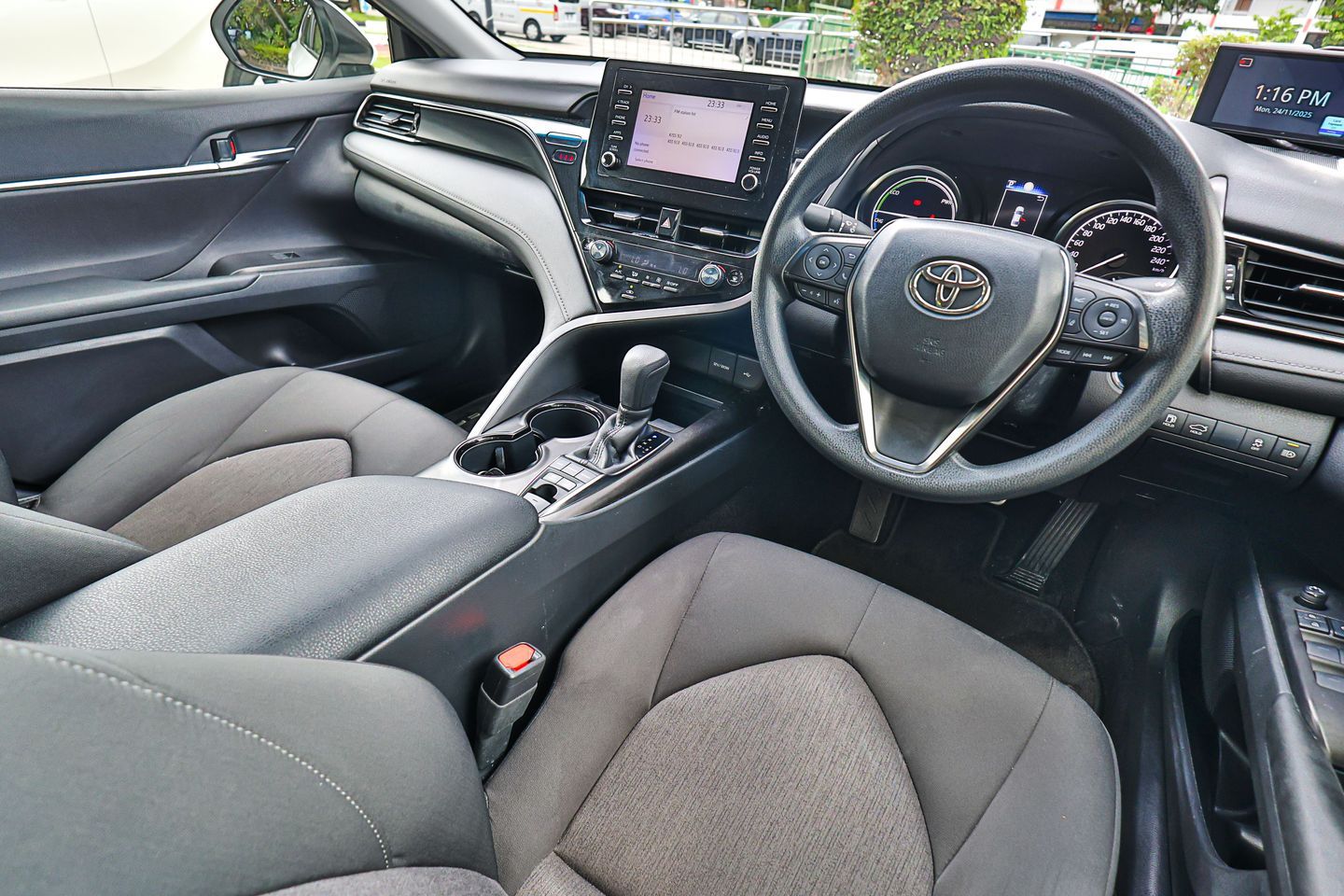 toyota-camry-hybrid-25a-ascent-car-choice-singapore