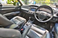 toyota-corolla-axio-15a-x-car-choice-singapore