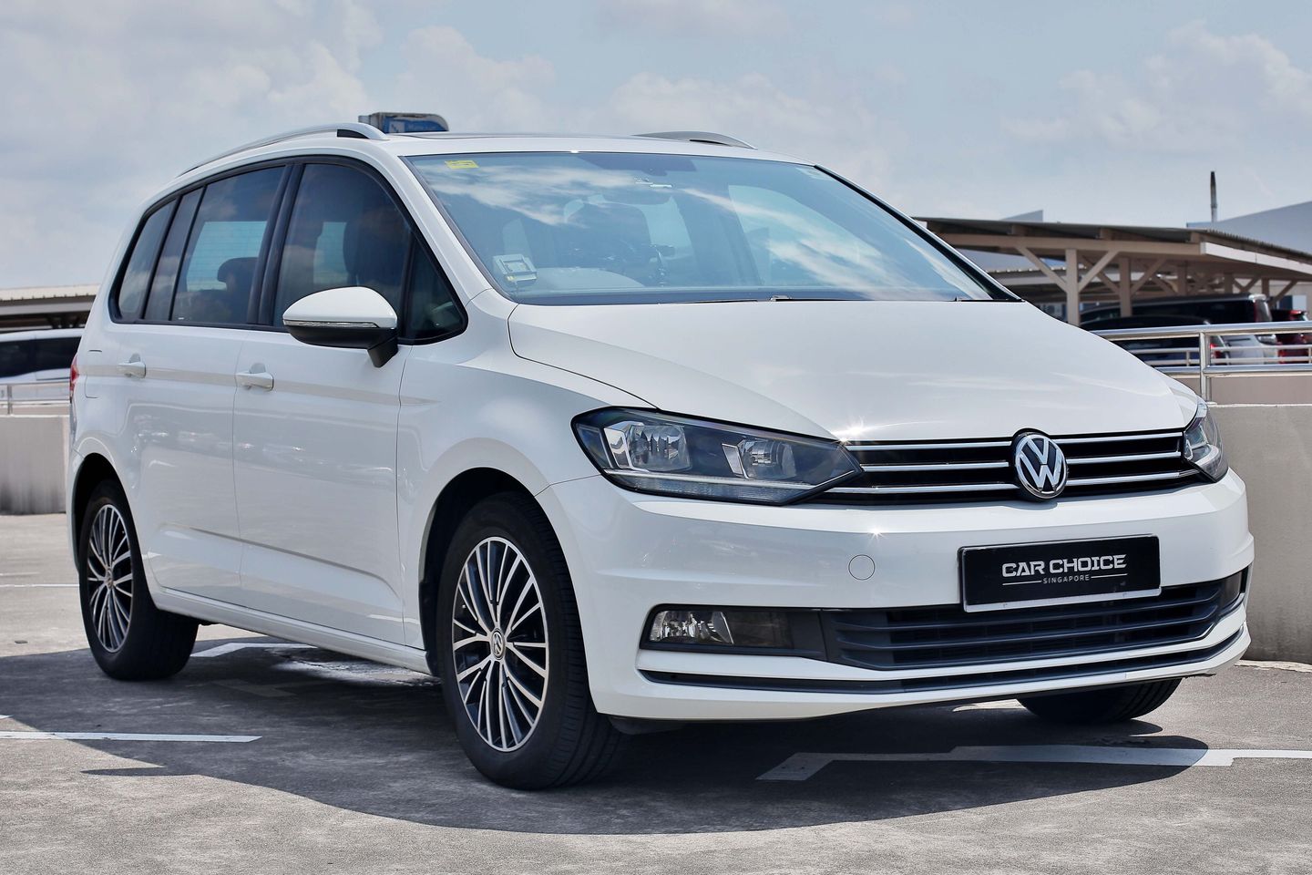 volkswagen-touran-diesel-16-comfort-car-choice-singapore