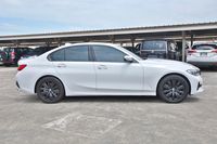 bmw-3-series-320i-highline-car-choice-singapore