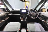 toyota-voxy-hybrid-18a-s-g-car-choice-singapore