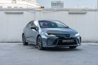 toyota-corolla-altis-16a-elegance-car-choice-singapore